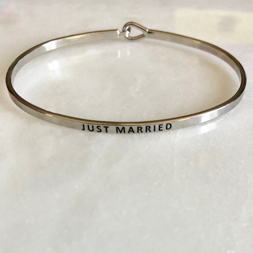 💒 Just Married Skinny Bracelet
